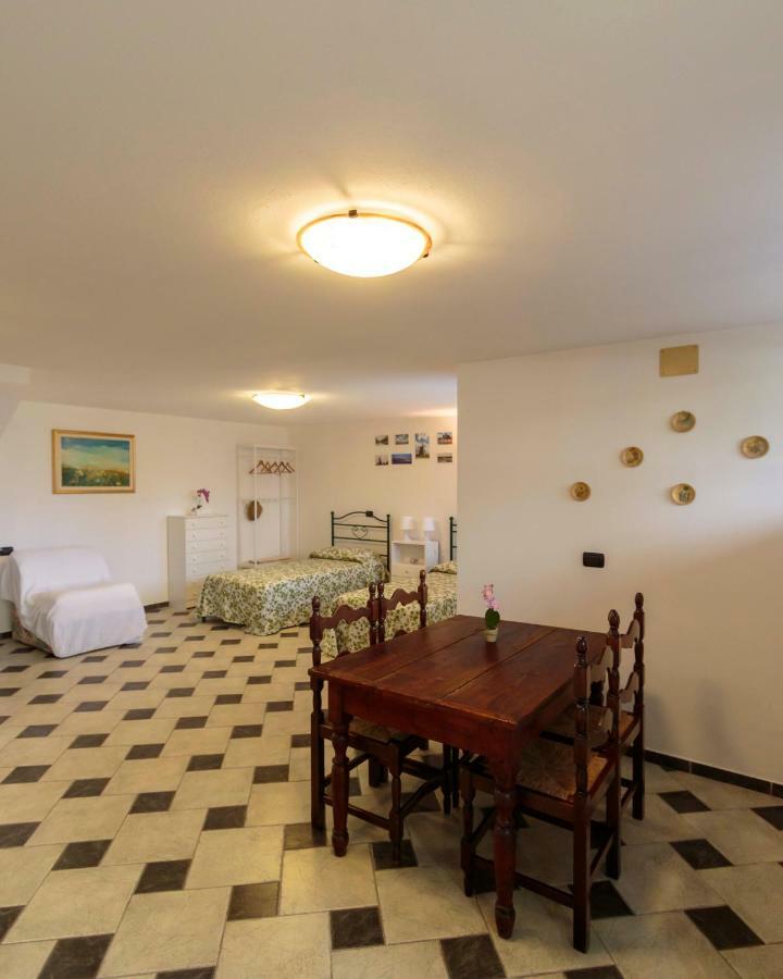 Chez Nous Hotel Massarosa Bagian luar foto