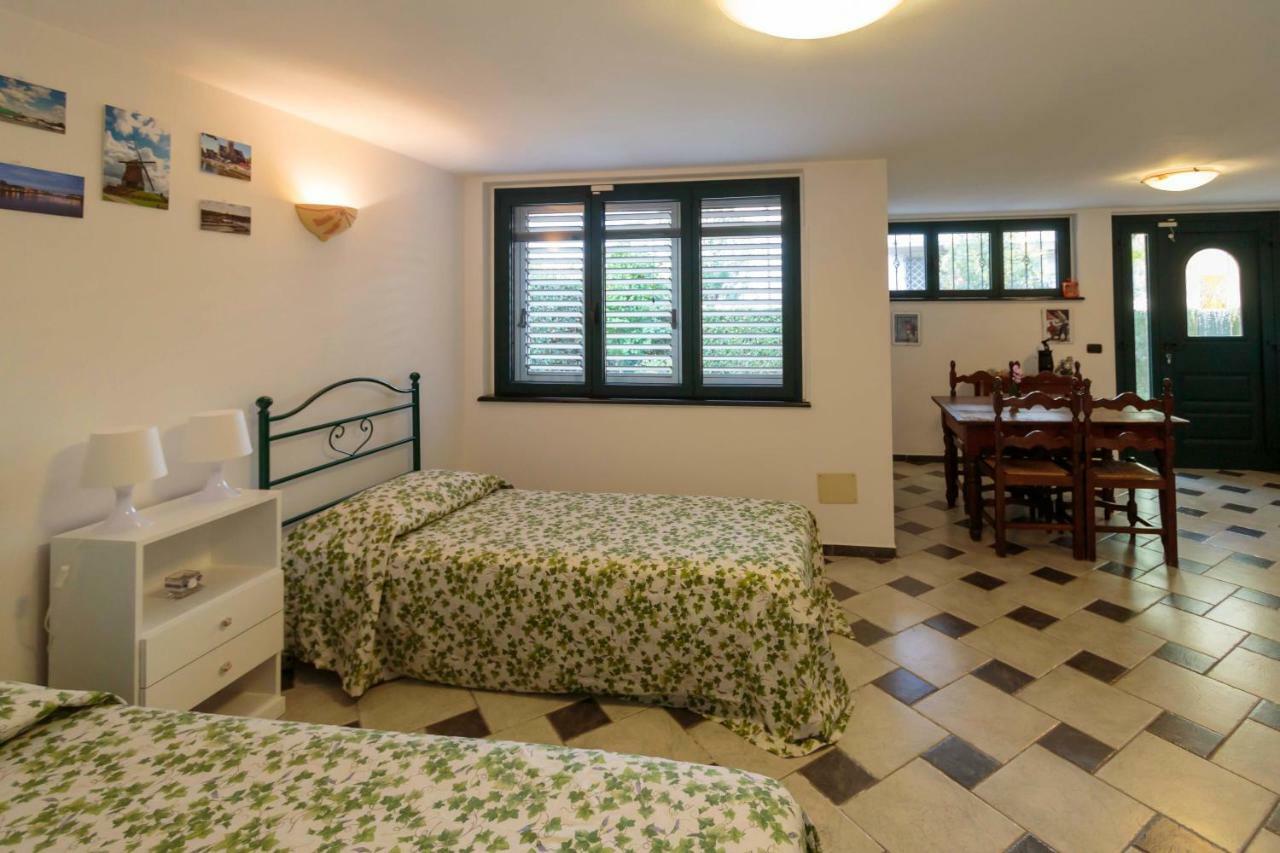 Chez Nous Hotel Massarosa Bagian luar foto
